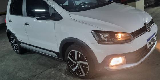 VOLKSWAGEN FOX 1.6 MSI TOTAL FLEX XTREME 4P MANUAL VOLKSWAGEN FOX 1.6 MSI TOTAL FLEX XTREME 4P MANUAL